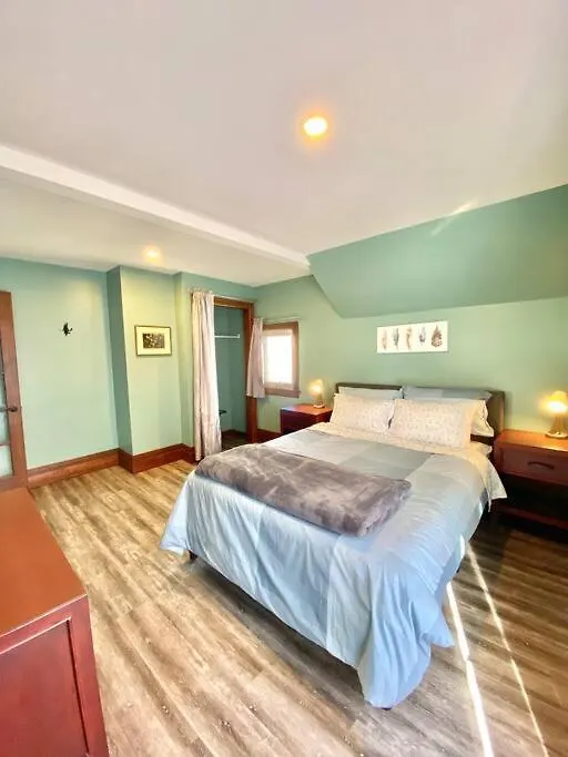 Cozy Suite-Walk To The Falls! Niagara Falls